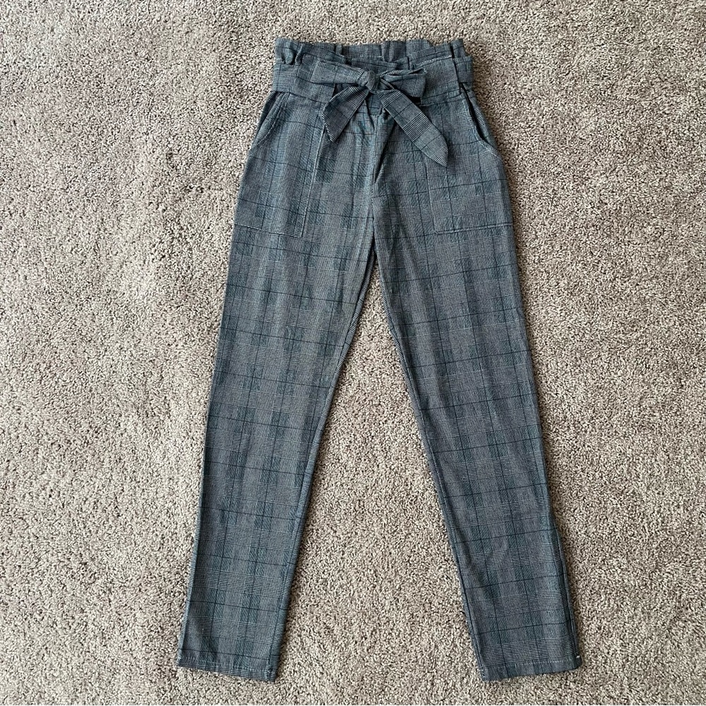 High-Waist Paperbag Plaid Trousers - Gray